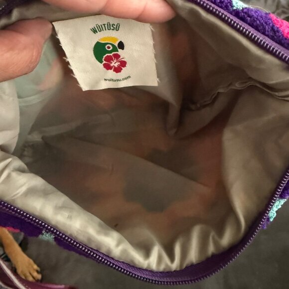 Handmade Wuitusu Purple Floral Embroidered Clutch Wristlet - Picture 3 of 3